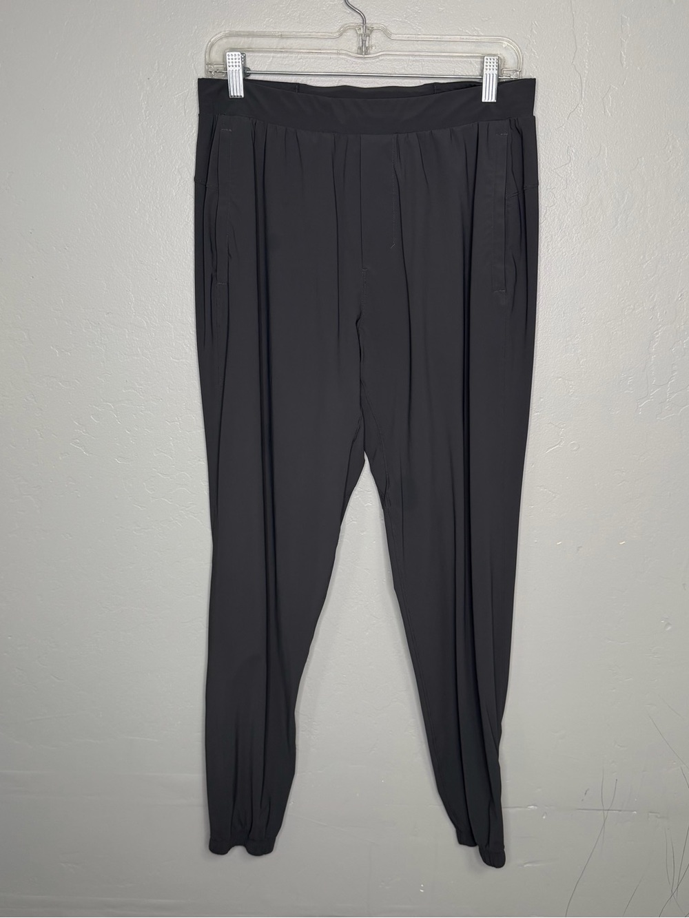Lululemon Men’s Athletic Workout Running Surge Jogger in Graphite Grey Sz L FLAW - Picture 1 of 7